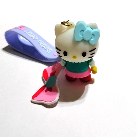 Hello Kitty 3D Keychain Purple Wrist Strap, NEW - Picture 2 of 4